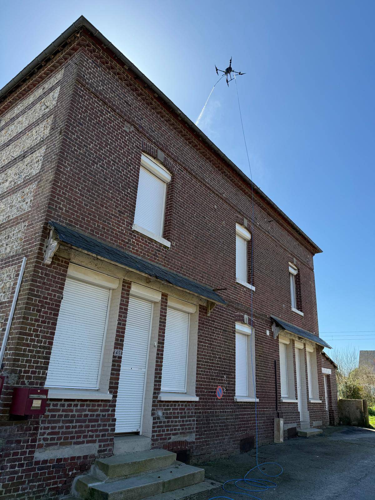 Prix pour un service de démoussage de toiture à Yvetot 76190 en Normandie