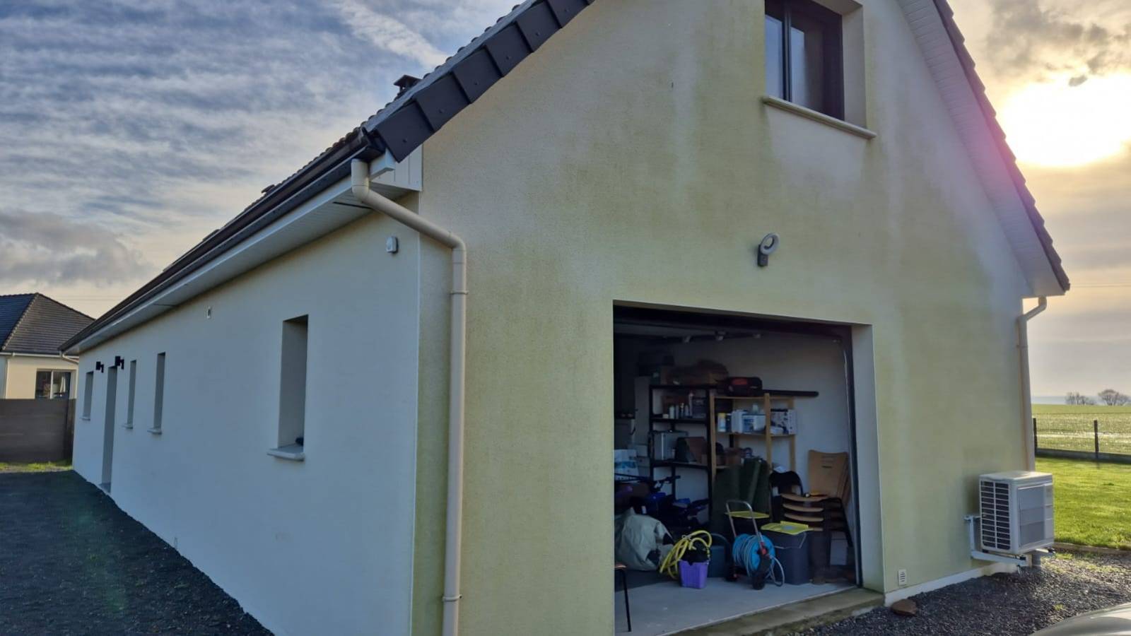 Nettoyer la toiture d'une maison individuelle sur Le Havre 76 en Seine Maritime