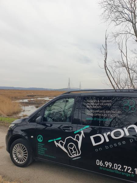 Dronadair au plus près de vous 