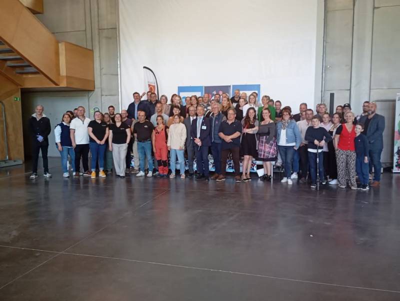 GIN SALON DU SAVOIR FAIRE LOCAL GRUCHET LE VALASSE